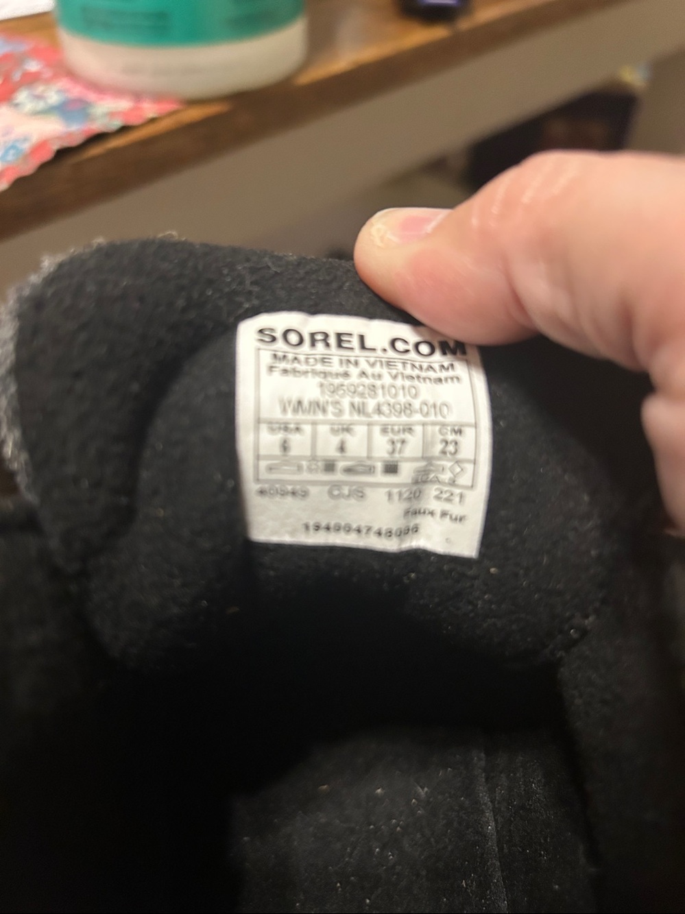 Sorel Kinetic RNEGD Caribou Boot size 6 - Picture 2 of 8